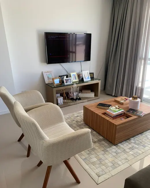 Foto 1 de Apartamento com 2 quartos à venda, 120m2 em Barreiros, Sao Jose - SC