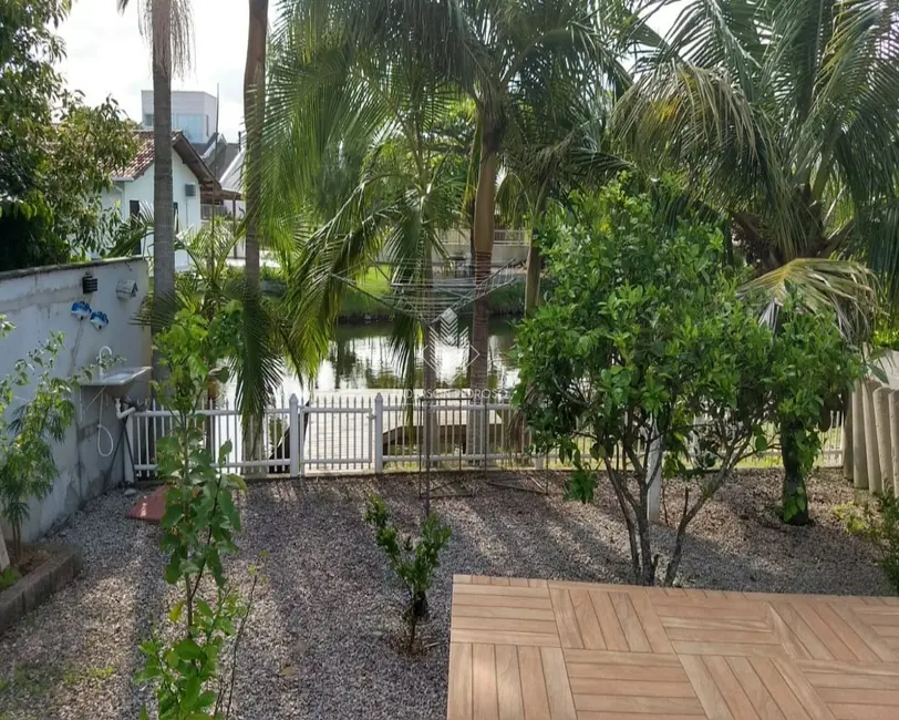 Foto 3 de Casa com 3 quartos à venda, 180m2 em Pinheira (Ens Brito), Palhoca - SC