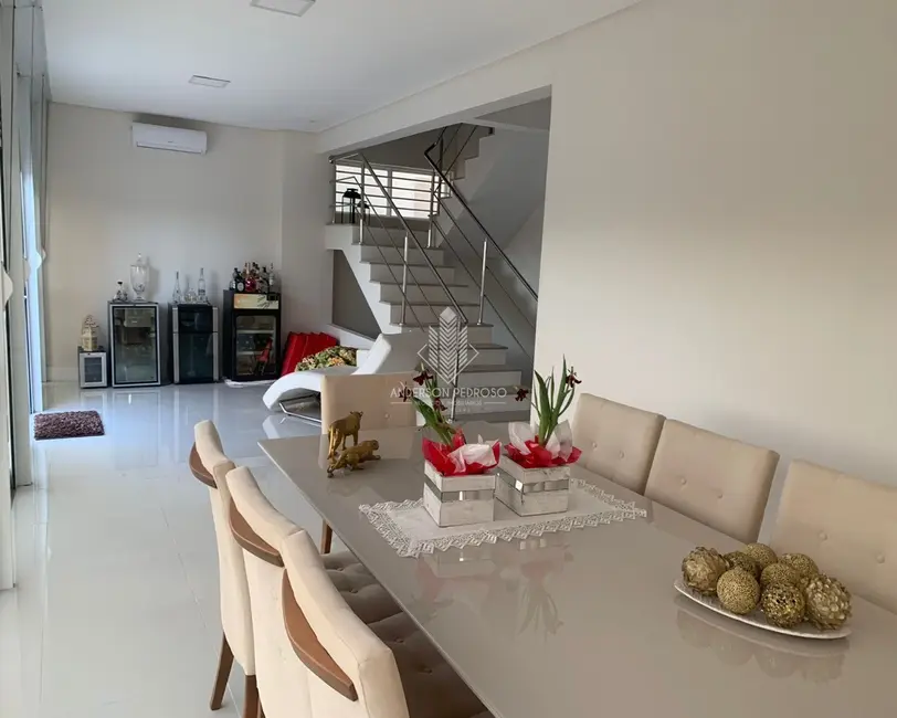 Foto 7 de Casa com 4 quartos à venda, 350m2 em Pedra Branca, Palhoca - SC