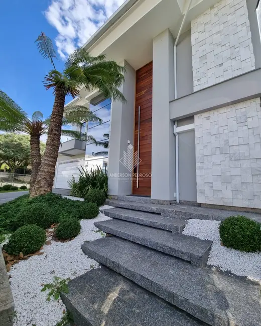 Foto 2 de Casa com 3 quartos à venda, 314m2 em Pedra Branca, Palhoca - SC