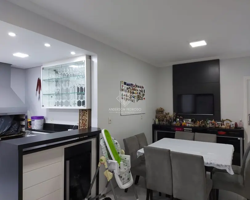 Casa com 4 quartos à venda, 189m2 em Centro, Biguacu - SC - imagem 9 Foto 9 de Casa com 4 quartos à venda, 189m2 em Centro, Biguacu - SC