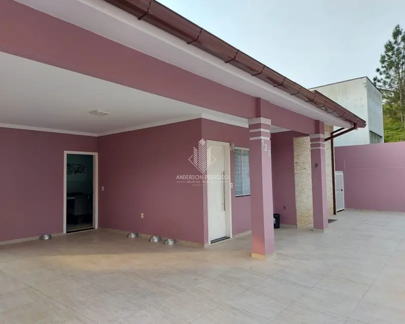 Casa com 4 quartos à venda, 189m2 em Centro, Biguacu - SC - imagem 2 Foto 2 de Casa com 4 quartos à venda, 189m2 em Centro, Biguacu - SC