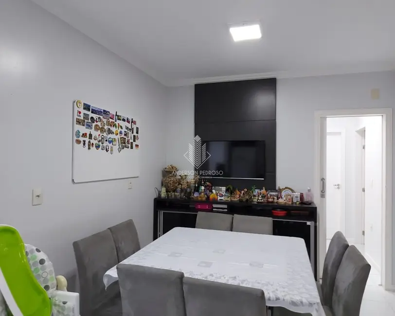 Casa com 4 quartos à venda, 189m2 em Centro, Biguacu - SC - imagem 8 Foto 8 de Casa com 4 quartos à venda, 189m2 em Centro, Biguacu - SC