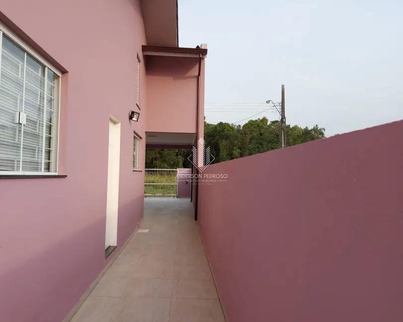 Casa com 4 quartos à venda, 189m2 em Centro, Biguacu - SC - imagem 4 Foto 4 de Casa com 4 quartos à venda, 189m2 em Centro, Biguacu - SC