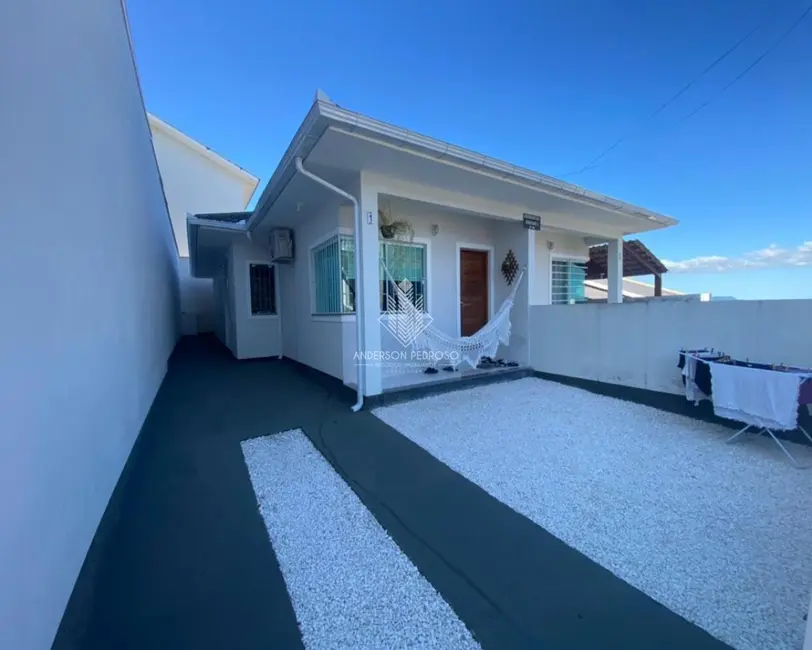 Foto 1 de Casa com 2 quartos à venda, 62m2 em Bela Vista, Palhoca - SC