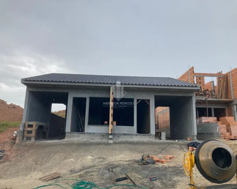 Foto 1 de Casa com 3 quartos à venda, 100m2 em Sertão do Maruim, Sao Jose - SC