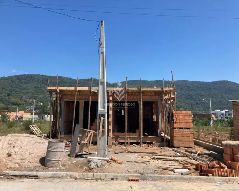Foto 1 de Casa com 2 quartos à venda, 65m2 em Colônia Santana, Sao Jose - SC