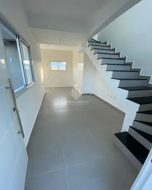 Casa com 2 quartos à venda, 66m2 em Praia do Sonho (Ens Brito), Palhoca - SC - imagem 4 Foto 4 de Casa com 2 quartos à venda, 66m2 em Praia do Sonho (Ens Brito), Palhoca - SC