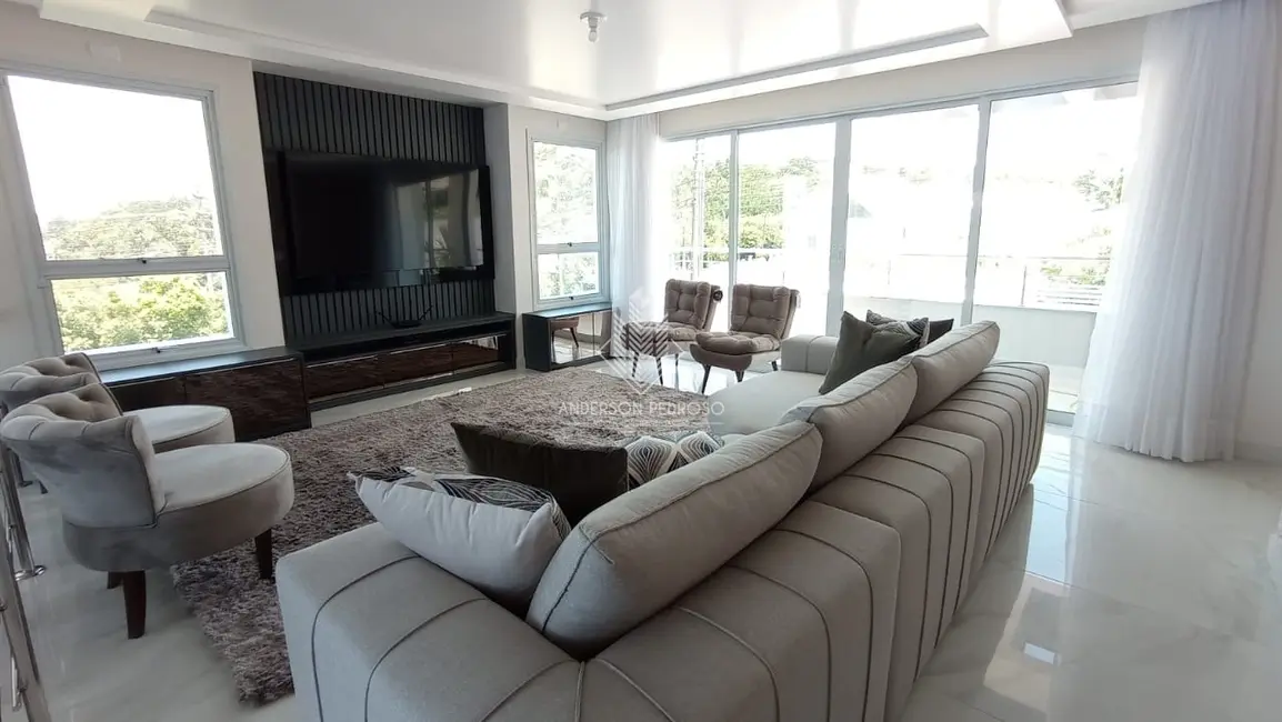 Foto 4 de Casa com 4 quartos à venda, 650m2 em Pedra Branca, Palhoca - SC