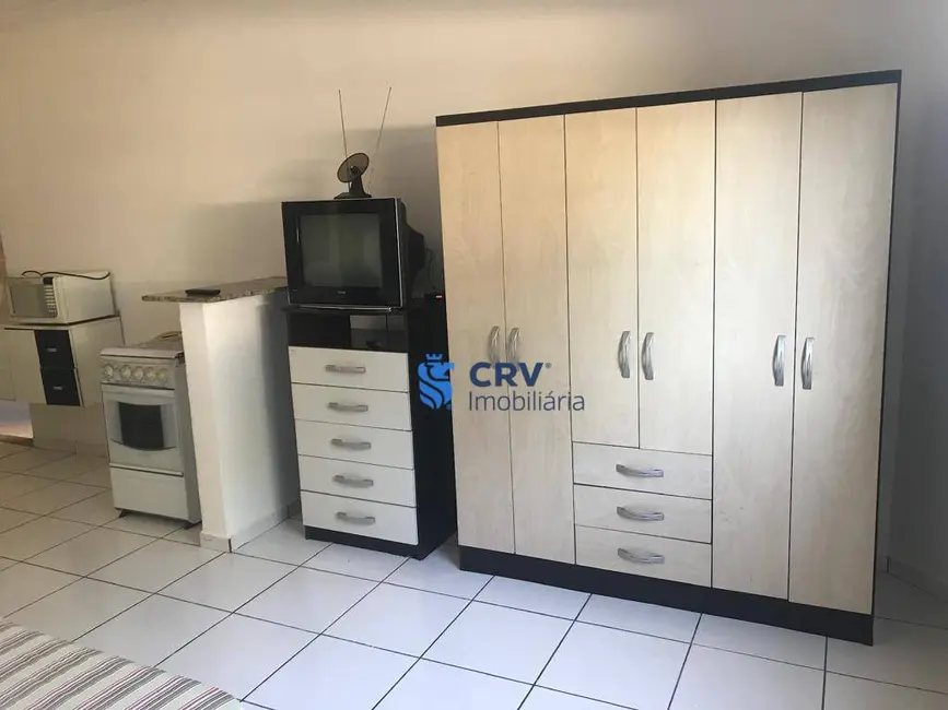 Sobrado com 8 quartos à venda, 250m2 em Londrina - PR - imagem 4 Foto 4 de Sobrado com 8 quartos à venda, 250m2 em Londrina - PR