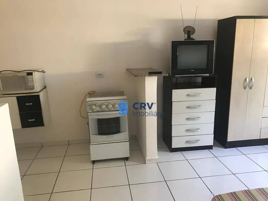 Sobrado com 8 quartos à venda, 250m2 em Londrina - PR - imagem 5 Foto 5 de Sobrado com 8 quartos à venda, 250m2 em Londrina - PR