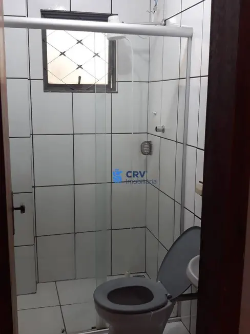 Sobrado com 8 quartos à venda, 250m2 em Londrina - PR - imagem 9 Foto 9 de Sobrado com 8 quartos à venda, 250m2 em Londrina - PR