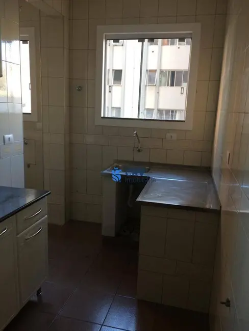 Apartamento com 3 quartos à venda, 99m2 em Centro, Londrina - PR - imagem 4 Foto 4 de Apartamento com 3 quartos à venda, 99m2 em Centro, Londrina - PR