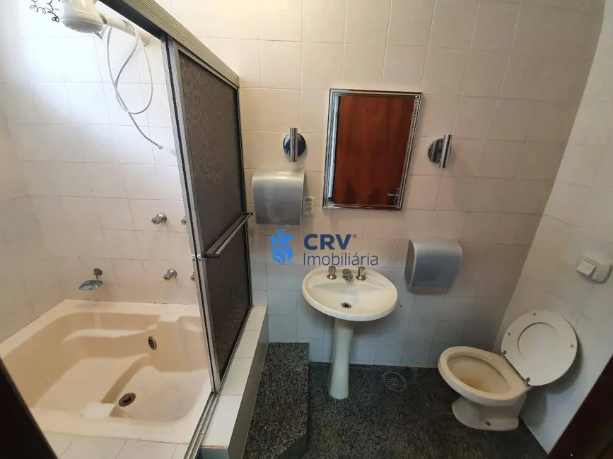 Foto 12 de Casa com 7 quartos à venda, 360m2 em Quebec, Londrina - PR