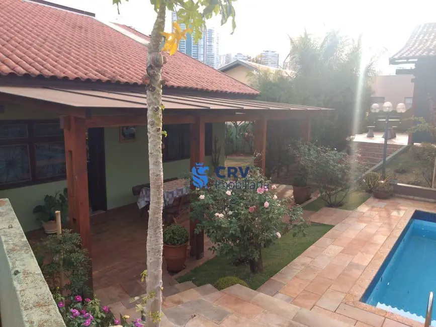 Sobrado com 4 quartos à venda, 936m2 em Parque do Lago Juliana, Londrina - PR - imagem 8 Foto 8 de Sobrado com 4 quartos à venda, 936m2 em Parque do Lago Juliana, Londrina - PR