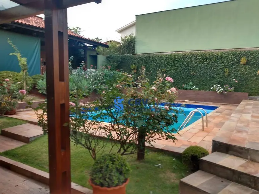 Sobrado com 4 quartos à venda, 936m2 em Parque do Lago Juliana, Londrina - PR - imagem 3 Foto 3 de Sobrado com 4 quartos à venda, 936m2 em Parque do Lago Juliana, Londrina - PR