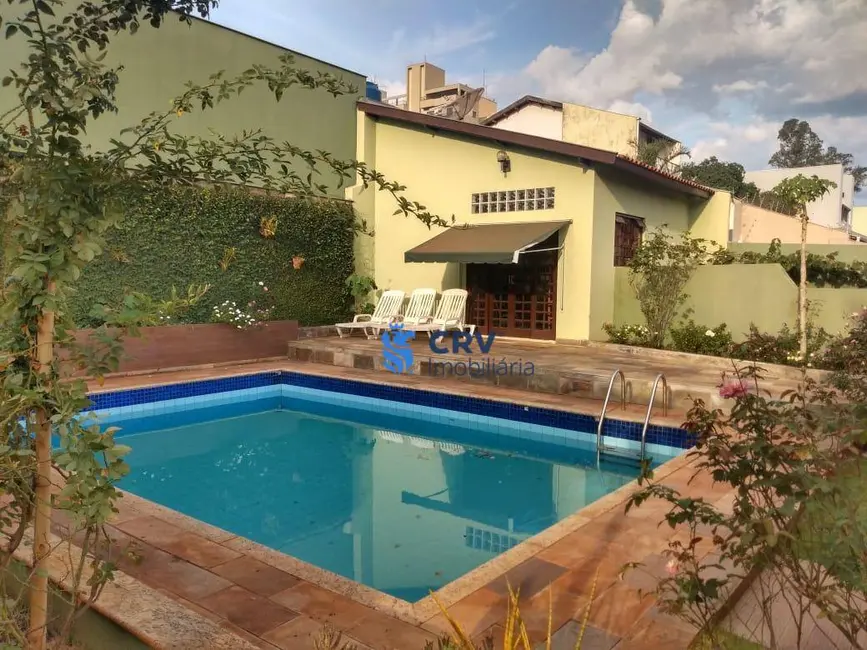 Sobrado com 4 quartos à venda, 936m2 em Parque do Lago Juliana, Londrina - PR - imagem 2 Foto 2 de Sobrado com 4 quartos à venda, 936m2 em Parque do Lago Juliana, Londrina - PR