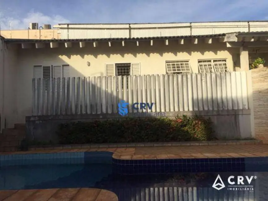 Foto 2 de Sobrado com 4 quartos à venda e para alugar, 550m2 em Vila Ipiranga, Londrina - PR