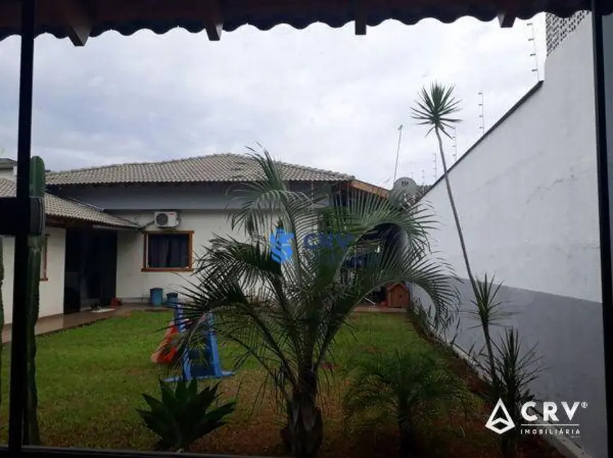 Casa com 3 quartos à venda, 520m2 em Caravelle, Londrina - PR - imagem 3 Foto 3 de Casa com 3 quartos à venda, 520m2 em Caravelle, Londrina - PR