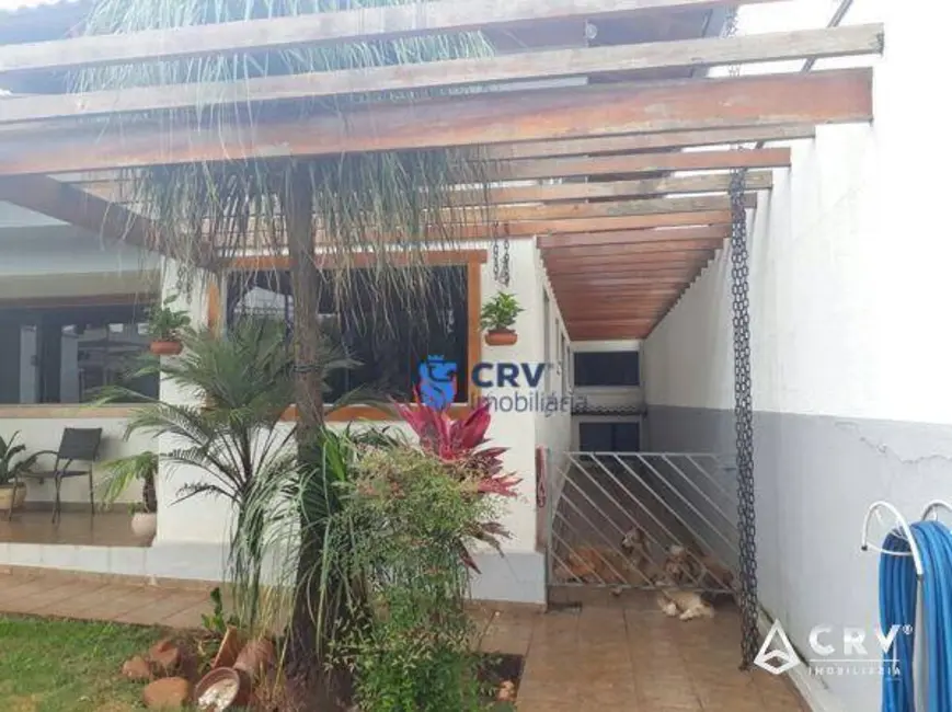 Casa com 3 quartos à venda, 520m2 em Caravelle, Londrina - PR - imagem 2 Foto 2 de Casa com 3 quartos à venda, 520m2 em Caravelle, Londrina - PR