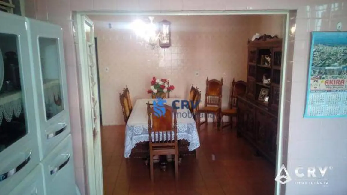 Sobrado com 3 quartos à venda, 160m2 em Jardim Palmares, Londrina - PR - imagem 4 Foto 4 de Sobrado com 3 quartos à venda, 160m2 em Jardim Palmares, Londrina - PR
