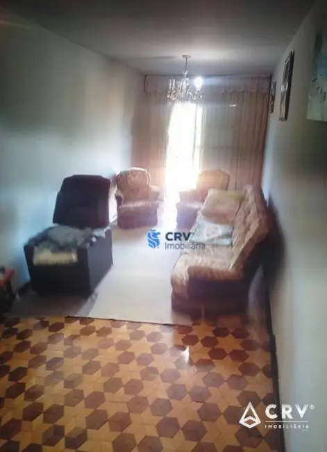 Sobrado com 3 quartos à venda, 160m2 em Jardim Palmares, Londrina - PR - imagem 6 Foto 6 de Sobrado com 3 quartos à venda, 160m2 em Jardim Palmares, Londrina - PR