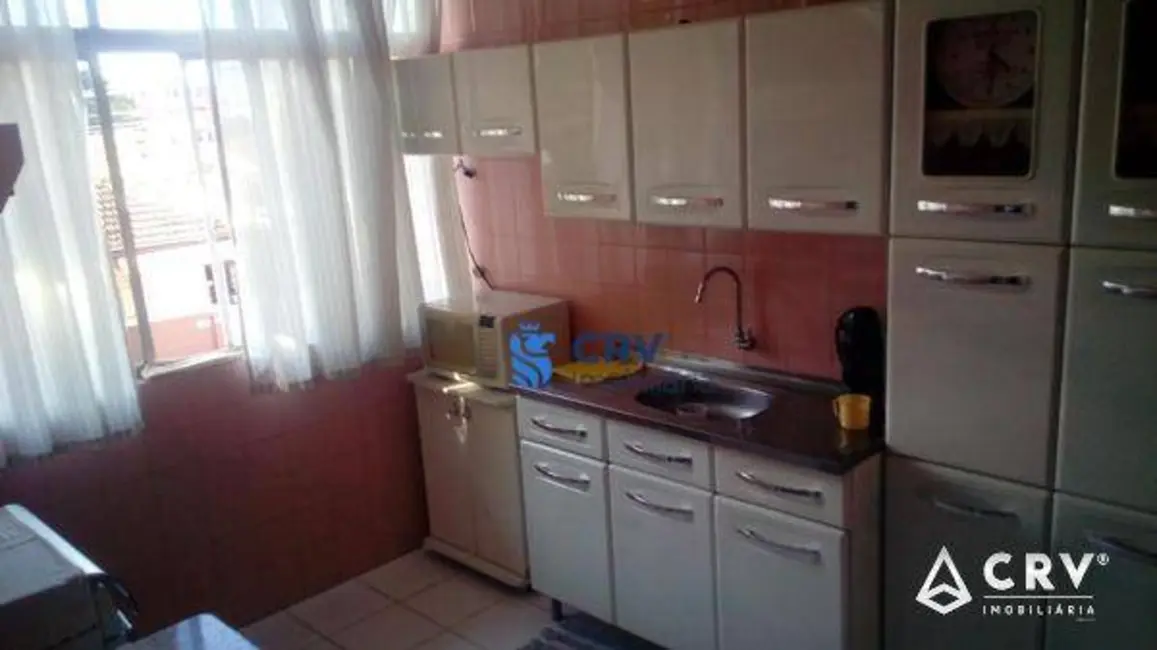 Sobrado com 3 quartos à venda, 160m2 em Jardim Palmares, Londrina - PR - imagem 5 Foto 5 de Sobrado com 3 quartos à venda, 160m2 em Jardim Palmares, Londrina - PR