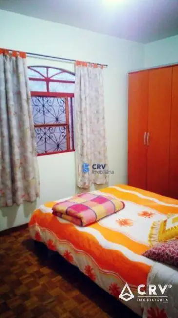 Casa com 3 quartos à venda, 360m2 em Waldemar Hauer, Londrina - PR - imagem 9 Foto 9 de Casa com 3 quartos à venda, 360m2 em Waldemar Hauer, Londrina - PR