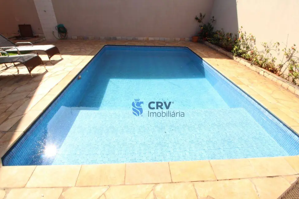 Sobrado com 5 quartos à venda, 500m2 em Mediterrâneo, Londrina - PR - imagem 4 Foto 4 de Sobrado com 5 quartos à venda, 500m2 em Mediterrâneo, Londrina - PR