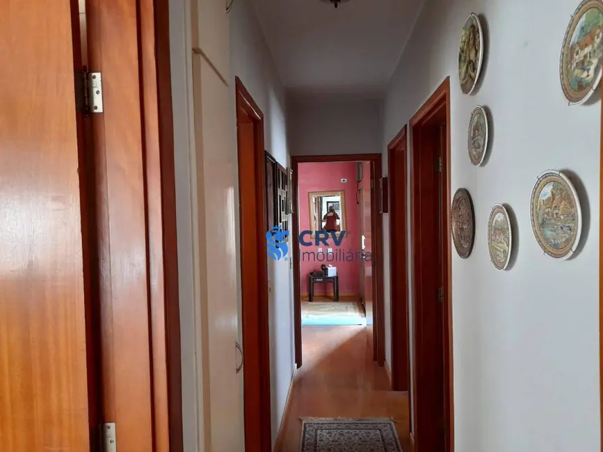 Apartamento com 3 quartos à venda, 158m2 em Centro, Londrina - PR - imagem 9 Foto 9 de Apartamento com 3 quartos à venda, 158m2 em Centro, Londrina - PR