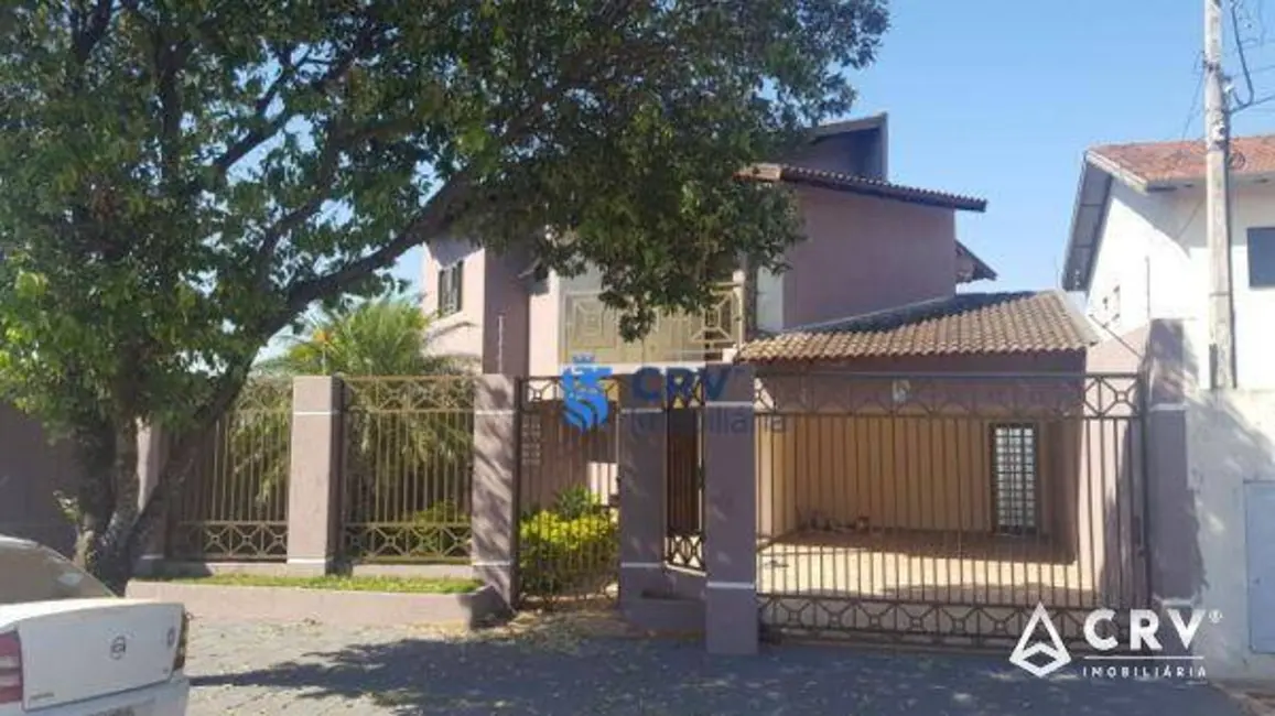 Foto 2 de Casa com 3 quartos à venda, 348m2 em Alpes, Londrina - PR