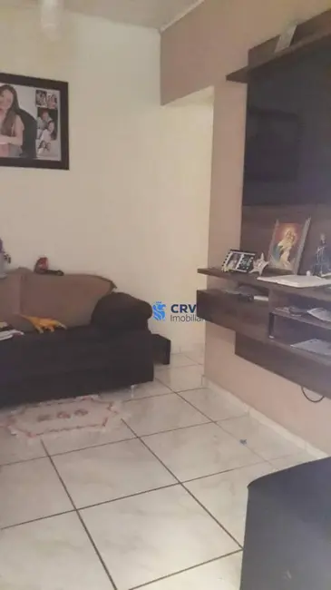 Casa com 3 quartos à venda, 250m2 em Maringá, Londrina - PR - imagem 3 Foto 3 de Casa com 3 quartos à venda, 250m2 em Maringá, Londrina - PR