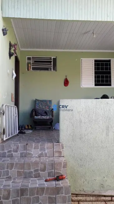 Casa com 3 quartos à venda, 250m2 em Maringá, Londrina - PR - imagem 8 Foto 8 de Casa com 3 quartos à venda, 250m2 em Maringá, Londrina - PR