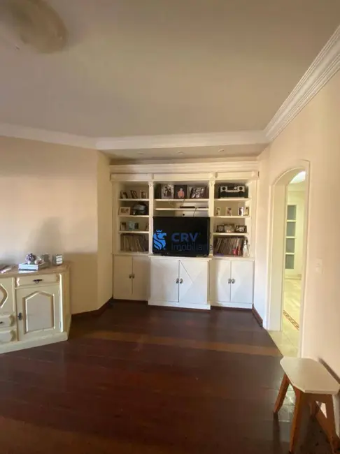 Apartamento com 4 quartos à venda, 414m2 em Centro, Londrina - PR - imagem 9 Foto 9 de Apartamento com 4 quartos à venda, 414m2 em Centro, Londrina - PR