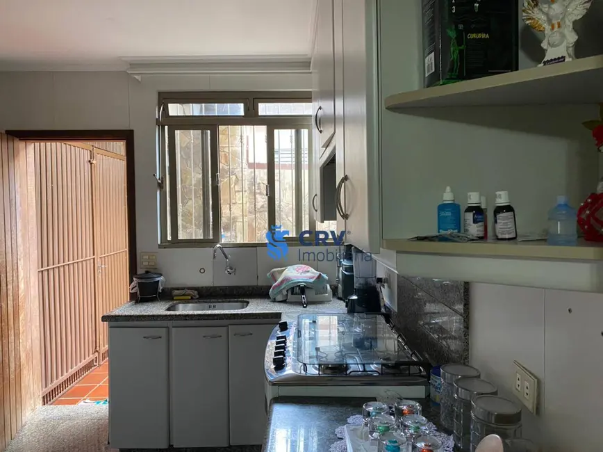 Casa com 3 quartos à venda, 286m2 em Santa Rosa, Londrina - PR - imagem 8 Foto 8 de Casa com 3 quartos à venda, 286m2 em Santa Rosa, Londrina - PR