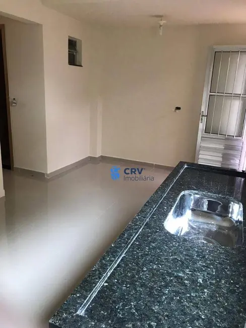 Sobrado com 3 quartos à venda, 150m2 em Conjunto Habitacional Santiago II, Londrina - PR - imagem 7 Foto 7 de Sobrado com 3 quartos à venda, 150m2 em Conjunto Habitacional Santiago II, Londrina - PR