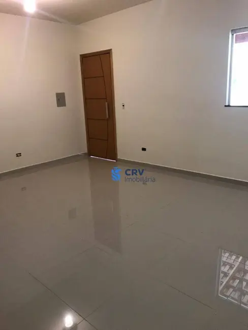 Sobrado com 3 quartos à venda, 150m2 em Conjunto Habitacional Santiago II, Londrina - PR - imagem 4 Foto 4 de Sobrado com 3 quartos à venda, 150m2 em Conjunto Habitacional Santiago II, Londrina - PR