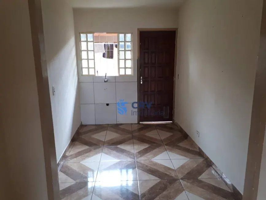 Casa com 2 quartos à venda, 250m2 em Conjunto Café, Londrina - PR - imagem 3 Foto 3 de Casa com 2 quartos à venda, 250m2 em Conjunto Café, Londrina - PR