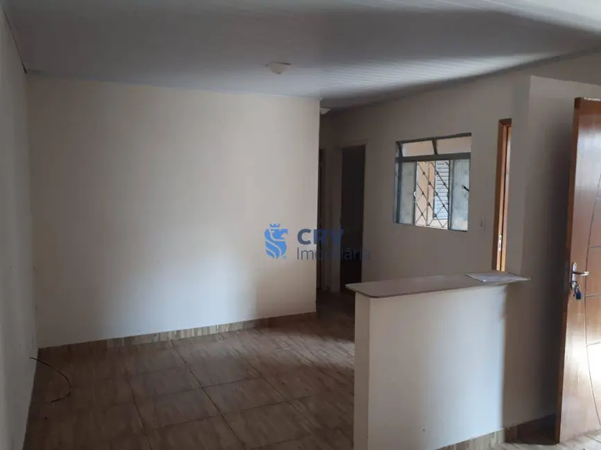 Casa com 2 quartos à venda, 250m2 em Conjunto Café, Londrina - PR - imagem 9 Foto 9 de Casa com 2 quartos à venda, 250m2 em Conjunto Café, Londrina - PR