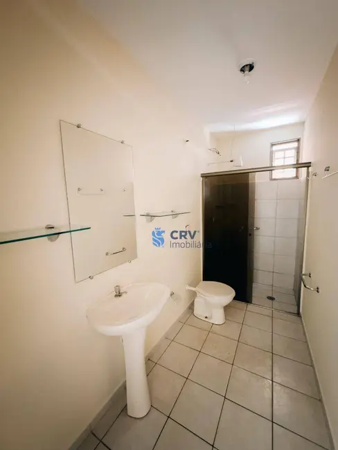 Casa com 3 quartos à venda, 270m2 em Santiago, Londrina - PR - imagem 8 Foto 8 de Casa com 3 quartos à venda, 270m2 em Santiago, Londrina - PR