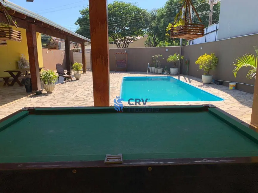 Casa com 1 quarto à venda, 406m2 em Conjunto Parigot de Souza 3, Londrina - PR - imagem 8 Foto 8 de Casa com 1 quarto à venda, 406m2 em Conjunto Parigot de Souza 3, Londrina - PR