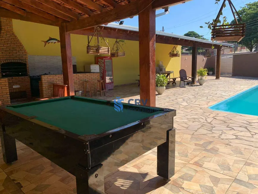 Casa com 1 quarto à venda, 406m2 em Conjunto Parigot de Souza 3, Londrina - PR - imagem 7 Foto 7 de Casa com 1 quarto à venda, 406m2 em Conjunto Parigot de Souza 3, Londrina - PR