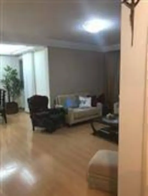 Cobertura com 4 quartos à venda, 417m2 em Centro, Londrina - PR - imagem 4 Foto 4 de Cobertura com 4 quartos à venda, 417m2 em Centro, Londrina - PR