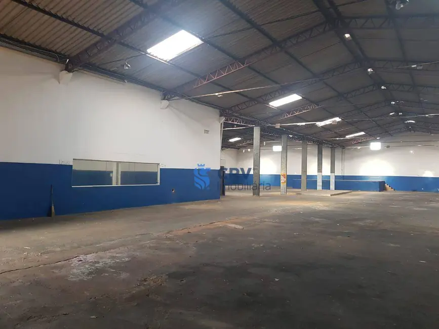 Foto 3 de Armazém / Galpão à venda, 2160m2 em Londrina - PR