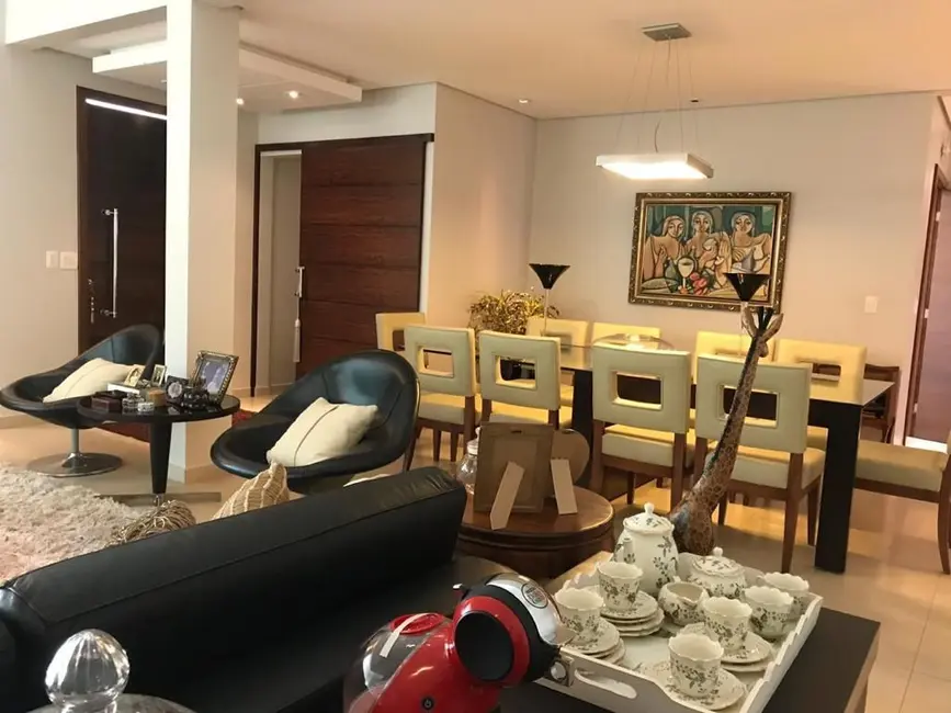 Casa de Condomínio com 5 quartos à venda, 704m2 em Esperança, Londrina - PR - imagem 4 Foto 4 de Casa de Condomínio com 5 quartos à venda, 704m2 em Esperança, Londrina - PR