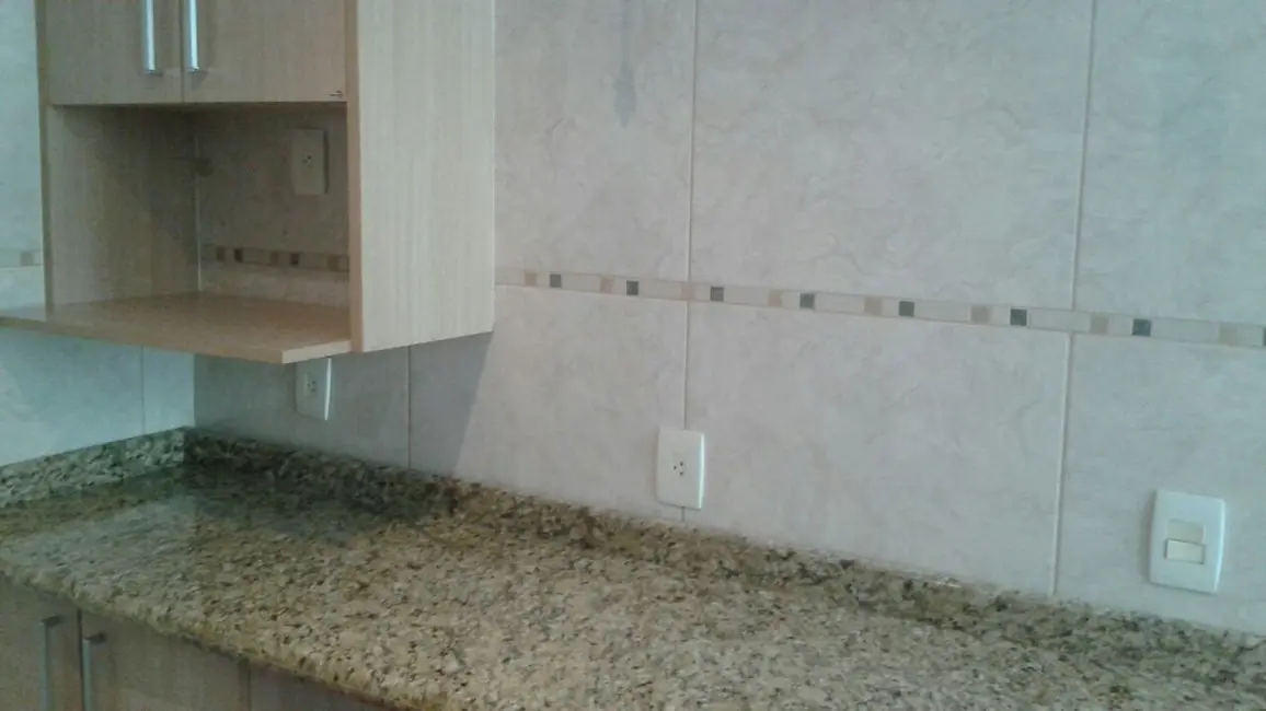 Casa de Condomínio com 3 quartos à venda, 70m2 em Jardim Morumbi, Londrina - PR - imagem 5 Foto 5 de Casa de Condomínio com 3 quartos à venda, 70m2 em Jardim Morumbi, Londrina - PR