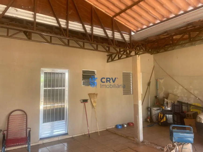 Sobrado com 3 quartos à venda, 360m2 em Colúmbia, Londrina - PR - imagem 5 Foto 5 de Sobrado com 3 quartos à venda, 360m2 em Colúmbia, Londrina - PR