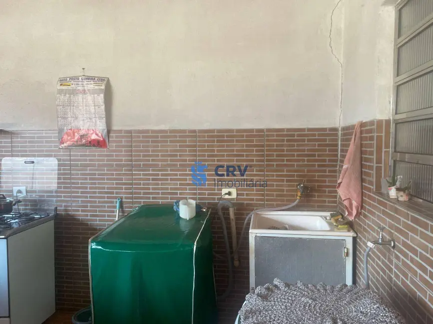 Sobrado com 3 quartos à venda, 360m2 em Colúmbia, Londrina - PR - imagem 7 Foto 7 de Sobrado com 3 quartos à venda, 360m2 em Colúmbia, Londrina - PR