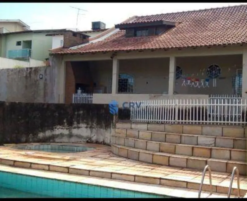 Casa com 3 quartos à venda, 987m2 em Jardim Alvorada, Londrina - PR - imagem 3 Foto 3 de Casa com 3 quartos à venda, 987m2 em Jardim Alvorada, Londrina - PR