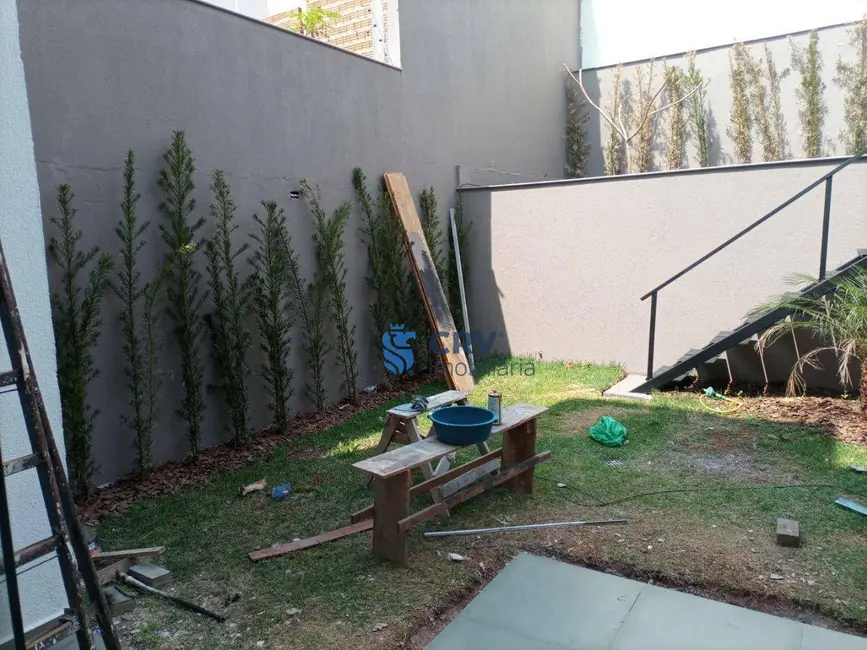 Foto 7 de Sobrado com 3 quartos para alugar, 180m2 em Portal de Versalhes 1, Londrina - PR